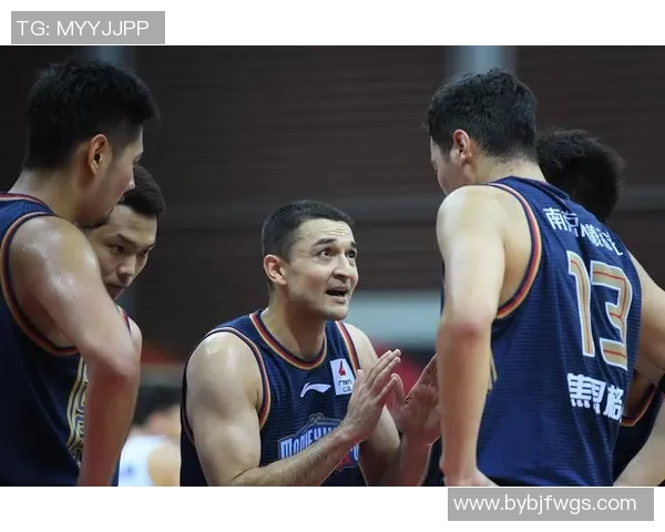 CBA精彩回放辽宁队对阵同曦队的激烈对决全景回顾